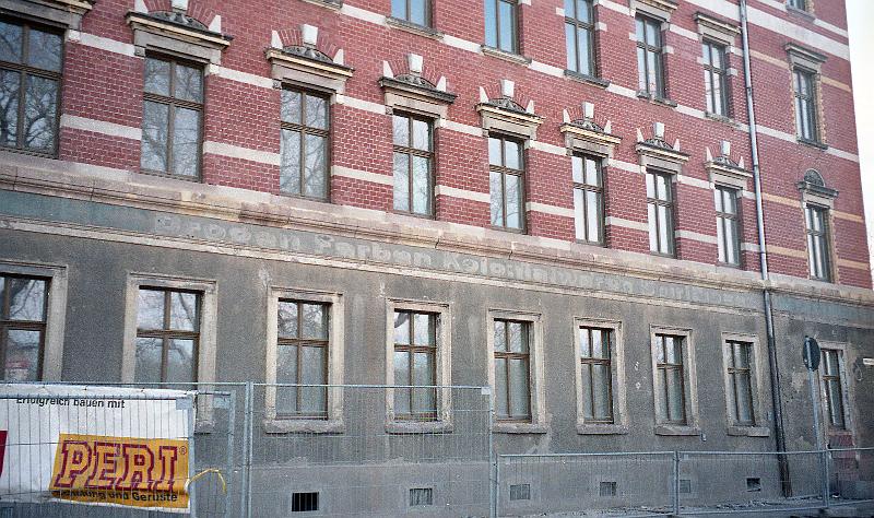 Chemnitz, Müllerstr.-Ecke Hauboldstr., 5.4.1998 (1).jpg - Drogen - Farben - Kolonialwaren - Spirituosen